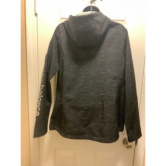 New Balance Black Shadow Run Jacket Water Resistant Size XL - Picture 4 of 10